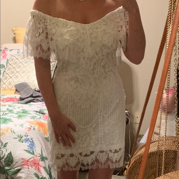 Promesa Dresses & Skirts - Lace off the shoulder dress